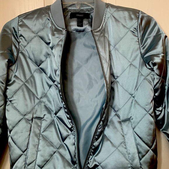Puffer Jacket - Picture 6 of 7